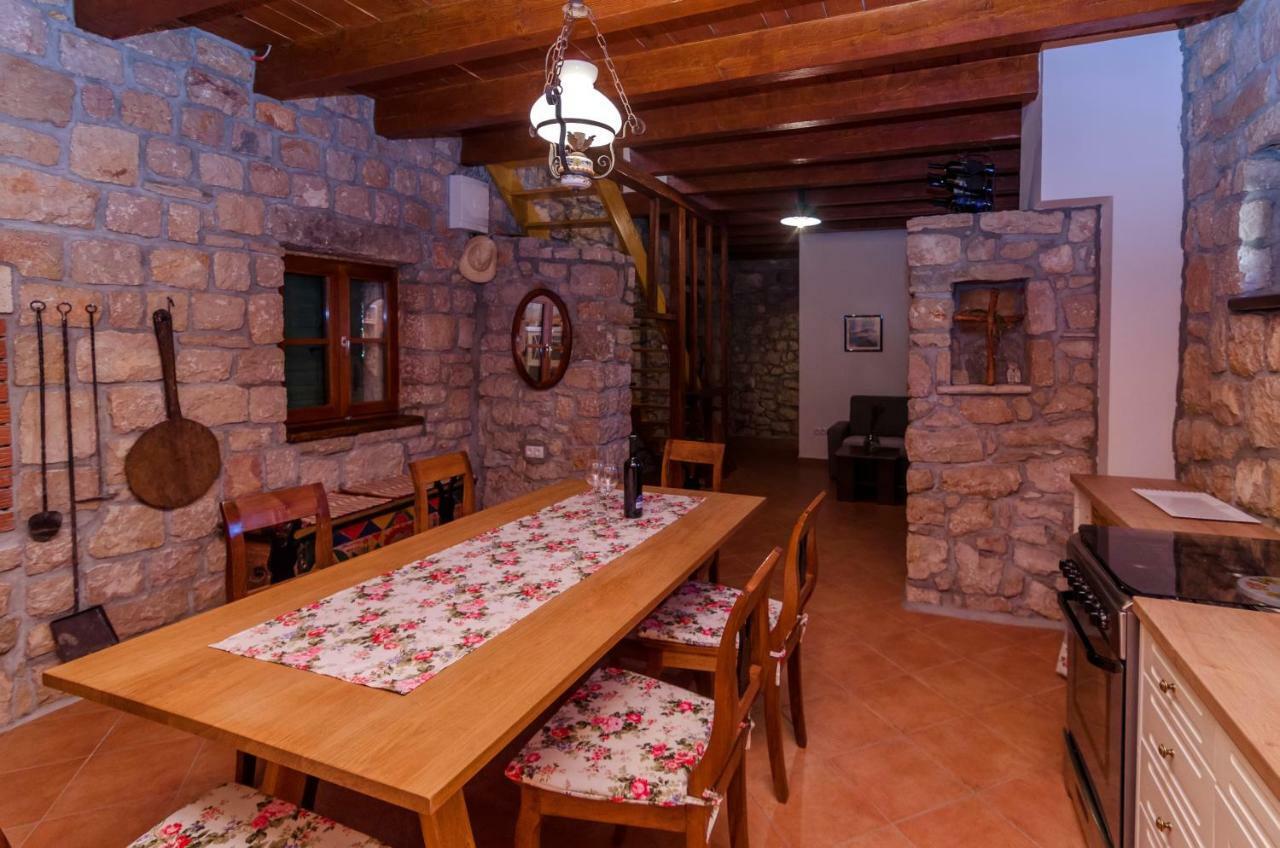 Stone House Knezevic Vinjerac Exterior foto